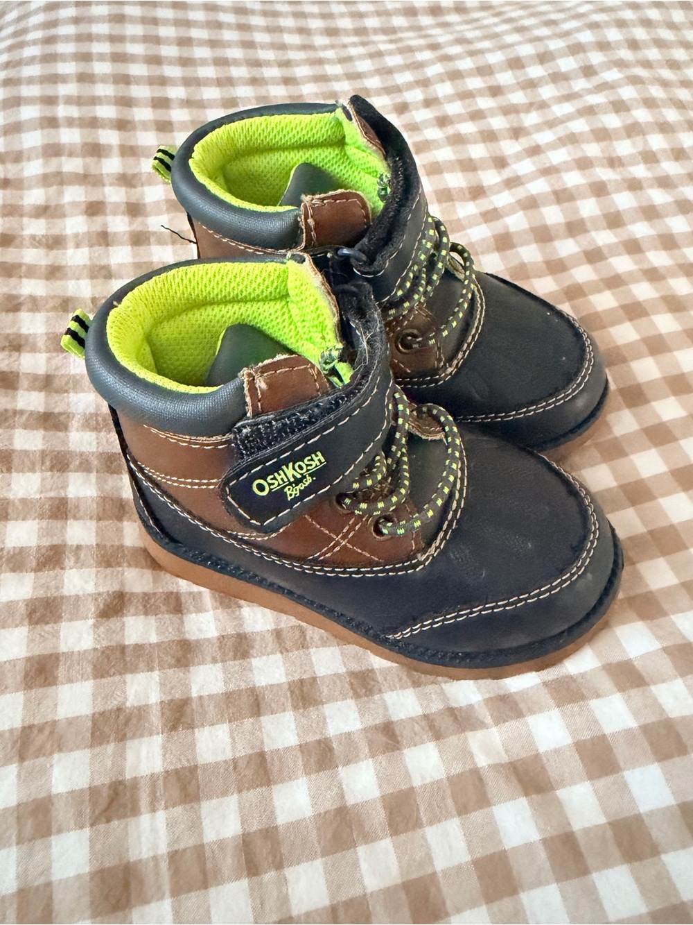 OshKosh B'gosh Navy and Brown Kids High-Top Boots with Lime Lining